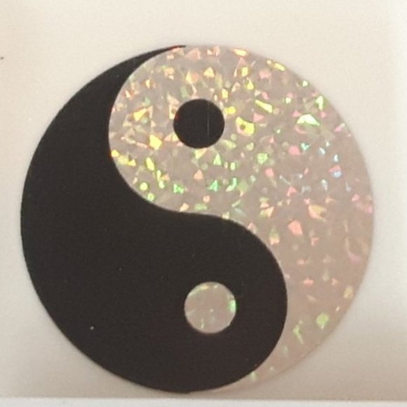 Ardene Yin Yang Decorative Plate - Picture 2 of 2